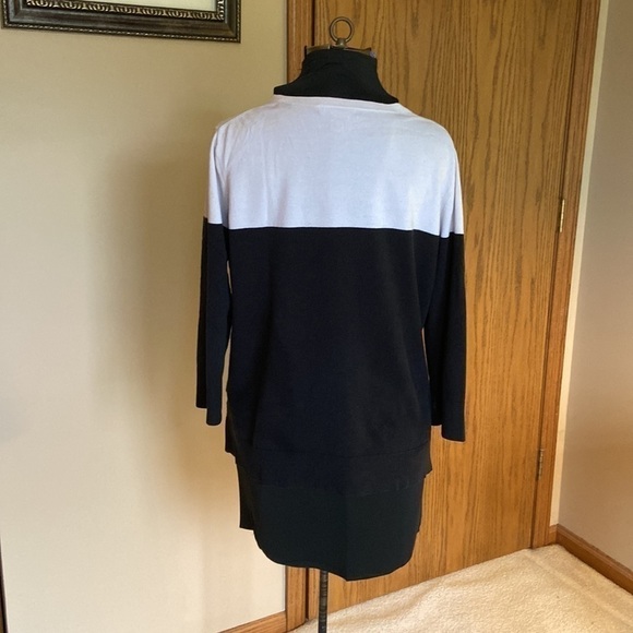 🦄 𝅺ROZ & Ali Color Block V-Neck Sweater Black & White Sz XL - Picture 4 of 9